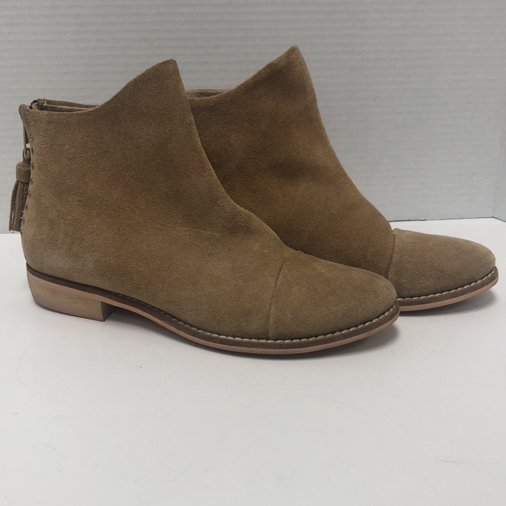 Matisse tan sueded booties